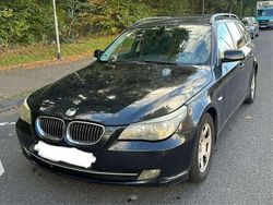 Black sapphire metallic Gebraucht 2007 BMW 525 Kombi | 1.700 €
