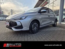 Silber Neu 2025 MG MG3 Kleinwagen | 20.640 € (Etwas zu teuer)