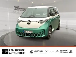 Candyweiß/bay leaf green meta Gebraucht 2023 VW ID. Buzz Pro Van | 48.990 € (Fairer Preis)