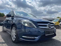 Blau Gebraucht 2012 Mercedes B180 Van / Kleinbus | 8.900 € (Fairer Preis)