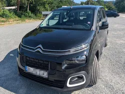 Schwarz Gebraucht 2021 Citroën Berlingo PureTech Van / Kleinbus | 14.400 € (Superpreis)