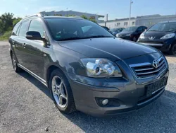Grau Gebraucht 2007 Toyota Avensis Sol Kombi | 2.500 € (Guter Preis)