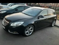 Schwarz Gebraucht 2013 Opel Insignia Sport Kombi | 5.500 € (Fairer Preis)
