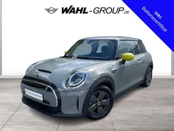 Grau Gebraucht 2022 Mini Cooper SE Essential Kleinwagen | 17.890 € (Fairer Preis)