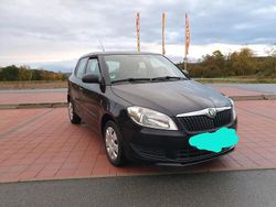 Schwarz Gebraucht 2010 Skoda Fabia Kleinwagen | 1.350 € (Guter Preis)