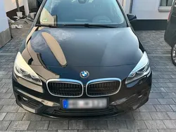 Schwarz Gebraucht 2016 BMW 218 Gran Tourer Comfort Edition Van / Kleinbus | 9.300 € (Fairer Preis)