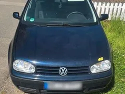 Blau Gebraucht 1998 VW Golf IV Kleinwagen | 1.499 €