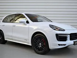Weiß Gebraucht 2016 Porsche Cayenne GTS SUV | 33.990 € (Guter Preis)