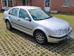 Silber Gebraucht 2001 VW Bora Edition Limousine | 1.950 € (Etwas zu teuer)