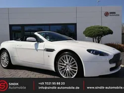 Stratus white Gebraucht 2009 Aston Martin V8 Coupé | 51.980 €