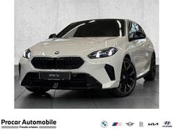 Weiß Neu 2025 BMW 120 Performance Kleinwagen | 44.890 € (Teuer)