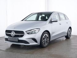 Metalliclack hightechsilber Gebraucht 2024 Mercedes B180 Advanced Van / Kleinbus | 30.610 € (Guter Preis)