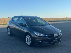 Grau Gebraucht 2015 Opel Astra Limousine | 11.290 € (Fairer Preis)