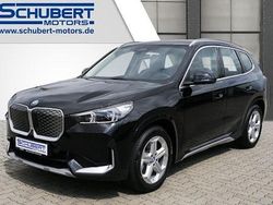 Schwarz Neu 2025 BMW iX1 SUV | 48.900 € (Teuer)