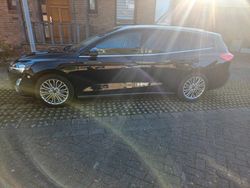 Schwarz Gebraucht 2019 Ford Focus Titanium Kombi | 13.800 € (Fairer Preis)