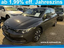 Grau Gebraucht 2023 VW Golf VIII Move Limousine | 25.998 € (Fairer Preis)
