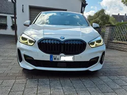 Weiß Gebraucht 2020 BMW 118 M Sport Kleinwagen | 20.700 € (Fairer Preis)