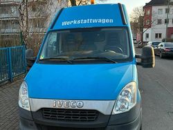 Blau Gebraucht 2014 Iveco Daily Van / Kleinbus | 8.000 € (Superpreis)