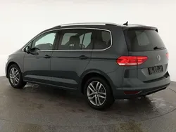 Delfin grau metallic Neu 2025 VW Touran Comfortline Van / Kleinbus | 40.895 €