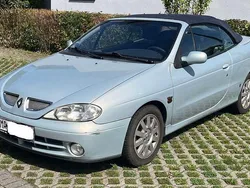 Silber Gebraucht 2000 Renault Mégane Cabriolet Cabrio | 500 € (Guter Preis)