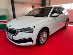Weiß Gebraucht 2023 Skoda Scala Ambition Kleinwagen | 19.999 € (Fairer Preis)