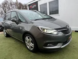 Grau Gebraucht 2019 Opel Zafira Life S Van | 13.990 €