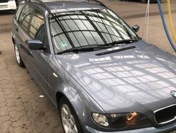 Blau Gebraucht 2003 BMW 318 Kombi | 2.750 € (Fairer Preis)