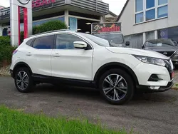 Brilliant white Gebraucht 2020 Nissan Qashqai N-Way SUV | 17.800 € (Fairer Preis)