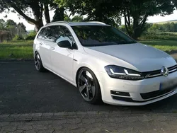 Weiß Gebraucht 2014 VW Golf VII Highline Kombi | 10.150 € (Fairer Preis)