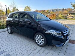 Schwarz Gebraucht 2016 Mercedes B180 Van / Kleinbus | 13.000 € (Superpreis)