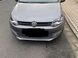 Grau Gebraucht 2010 VW Polo Comfortline Kleinwagen | 6.900 € (Etwas zu teuer)