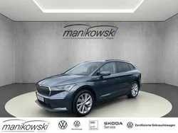 Grau Gebraucht 2022 Skoda Enyaq iV Lodge SUV | 29.407 € (Fairer Preis)
