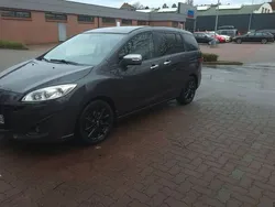 Grau Gebraucht 2015 Mazda 5 Sendo Van / Kleinbus | 9.000 € (Fairer Preis)