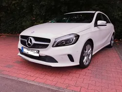 Weiß Gebraucht 2016 Mercedes A180 Urban Limousine | 17.400 € (Etwas zu teuer)