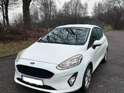 Weiß Gebraucht 2017 Ford Fiesta Cool & Connect Kleinwagen | 10.500 € (Teuer)