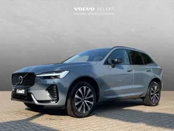 Grau Gebraucht 2023 Volvo XC60 Plus SUV | 45.880 € (Fairer Preis)