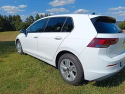Weiß Gebraucht 2020 VW Golf VIII Life Limousine | 17.200 € (Fairer Preis)