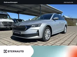 Silber Gebraucht 2024 Skoda Octavia Selection Limousine | 29.750 € (Fairer Preis)