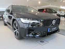 Schwarz Neu 2025 Volvo V60 Plus Kombi | 53.970 € (Etwas zu teuer)