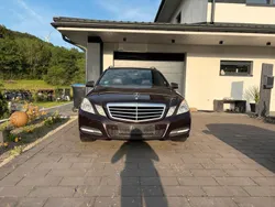 Braun Gebraucht 2011 Mercedes E250 Avantgarde Kombi | 6.000 € (Superpreis)