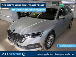 Brilliantsilber (metallic) Gebraucht 2023 Skoda Octavia Style Kombi | 25.990 € (Fairer Preis)