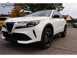 Weiß Neu 2025 Alfa Romeo GT Junior Edizione Speciale SUV | 33.190 € (Fairer Preis)