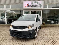 Weiß Gebraucht 2020 Peugeot Partner Premium Van / Kleinbus | 14.500 € (Etwas zu teuer)