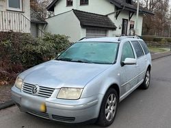 Silber Gebraucht 2003 VW Bora Kombi | 1.300 € (Etwas zu teuer)