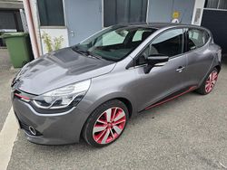 Grau Gebraucht 2015 Renault Clio IV Dynamique Kleinwagen | 7.490 € (Fairer Preis)