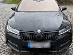 Schwarz Gebraucht 2020 Skoda Superb SportLine Kombi | 21.000 € (Fairer Preis)