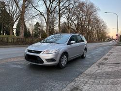 Silber Gebraucht 2010 Ford Focus Kombi | 3.250 € (Fairer Preis)