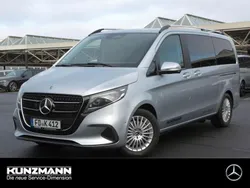 Hightechsilber metallic metallic Gebraucht 2025 Mercedes V300 Style Van / Kleinbus | 72.990 €