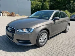 Grau Gebraucht 2016 Audi A3 Sportback Ambiente Limousine | 8.900 € (Superpreis)
