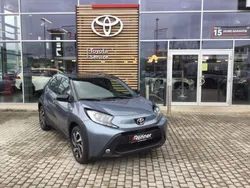 Grau Gebraucht 2024 Toyota Aygo Team Kleinwagen | 16.890 € (Fairer Preis)